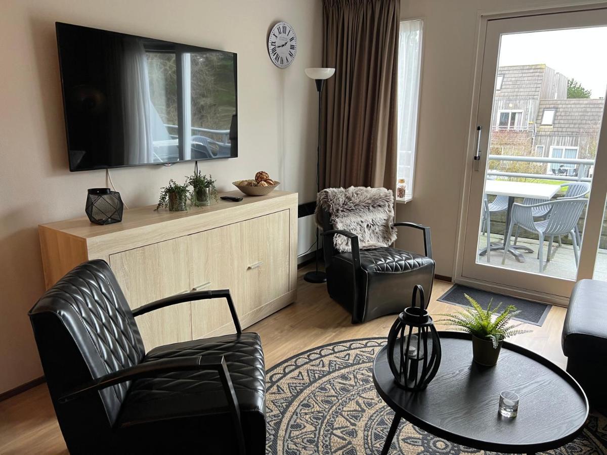 Appartement Ut & Thus, Resort Amelander Kaap Холлум Экстерьер фото