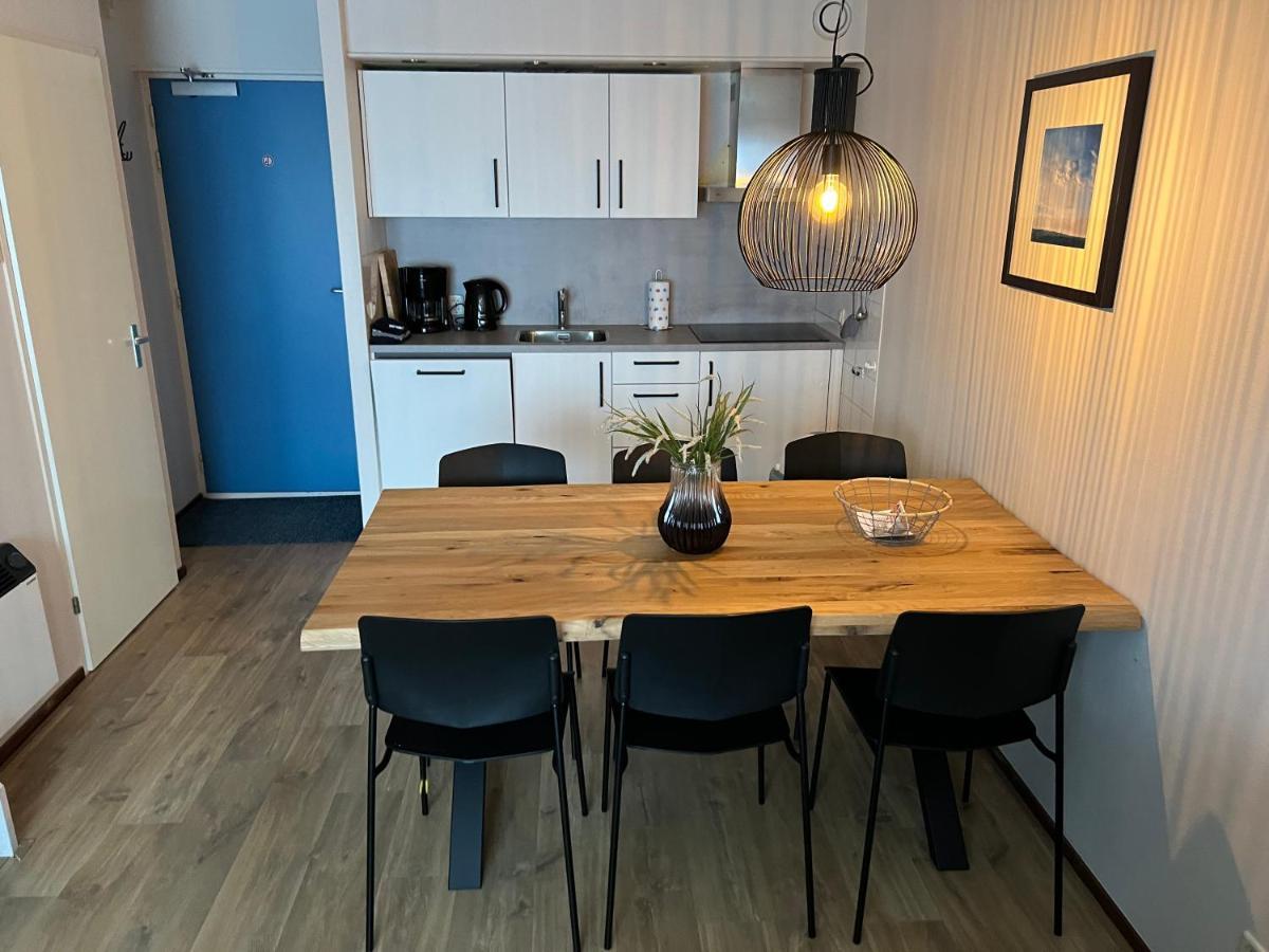Appartement Ut & Thus, Resort Amelander Kaap Холлум Экстерьер фото